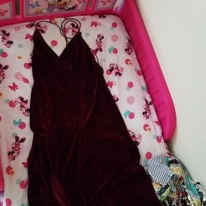 Strappy backless velvet dress